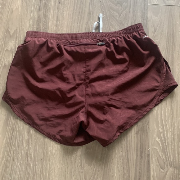 Nike Running Shorts - Picture 2 of 4